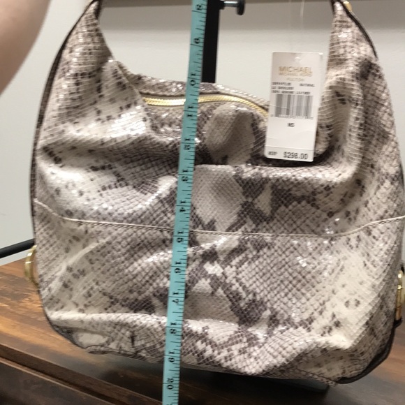 NWT Michael Kors Snakeskin Embossed Leather Hobo Bag - Picture 5 of 11
